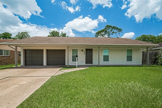 2219 Raspberry Ln
