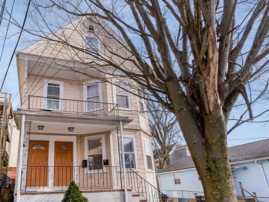 59 Glenwood Rd in Somerville, MA - Building Photo