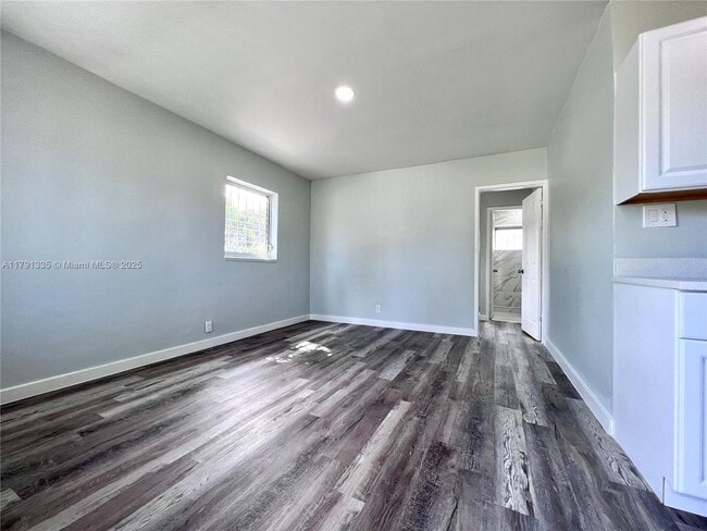 2901 NW 18th St in Fort Lauderdale, FL - Building Photo - Building Photo