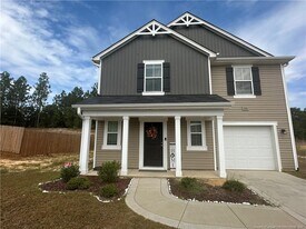 910 Sapphire Stone Ln in Hope Mills, NC - Building Photo