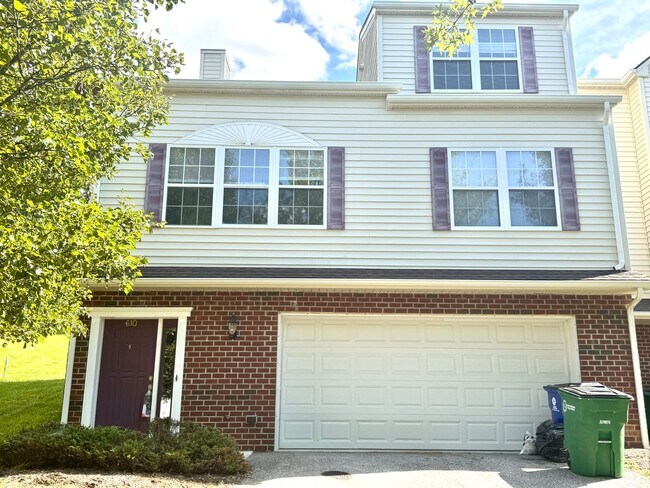 property at 610 Tall Oak Blvd NW