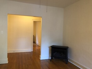 1134 W Pratt Blvd in Chicago, IL - Building Photo - Building Photo