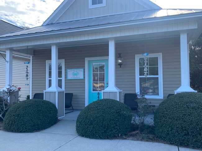 property at 842 Kiawah Ln