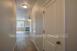 5809 NE 71st Ave in Vancouver, WA - Building Photo - Building Photo