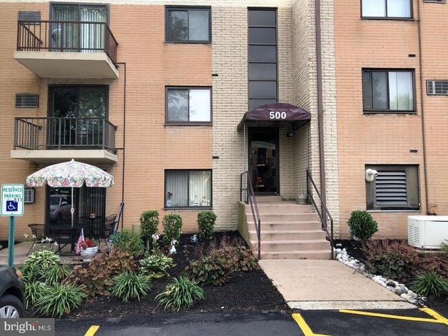 property at 1575 W Street Rd