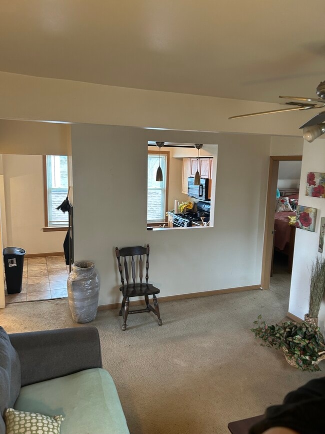 3708 E Somers Ave, Unit 3708 A in Cudahy, WI - Foto de edificio - Building Photo