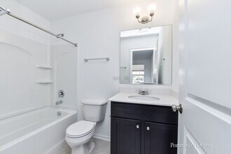 4279 Chelsea Mnr Cir in Aurora, IL - Building Photo - Building Photo