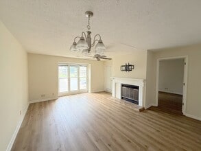 4975-4977 7 Pine Cir in Huntsville, AL - Building Photo - Building Photo