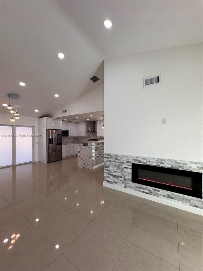 20521 SW 125th Ave in Miami, FL - Building Photo - Building Photo