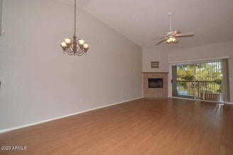 7101 W BEARDSLEY Rd in Glendale, AZ - Building Photo - Building Photo
