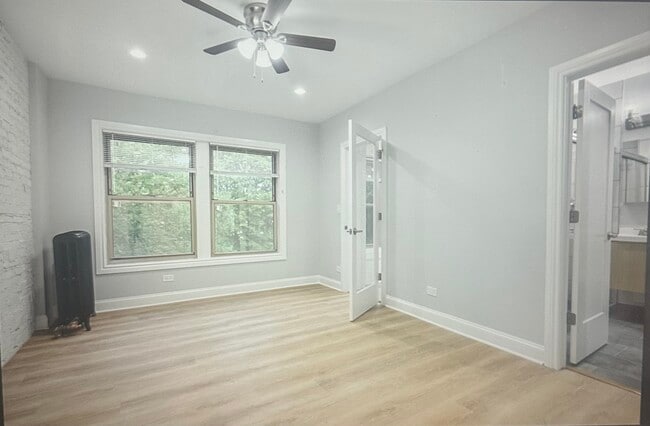 1633 W Chase Ave, Unit 3m in Chicago, IL - Foto de edificio - Building Photo