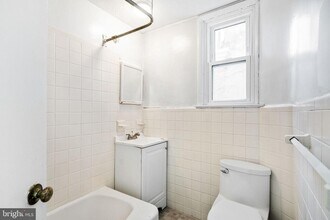 417 S 16th St in Philadelphia, PA - Building Photo - Building Photo