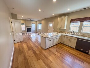 614 Vine St in Paso Robles, CA - Building Photo - Building Photo