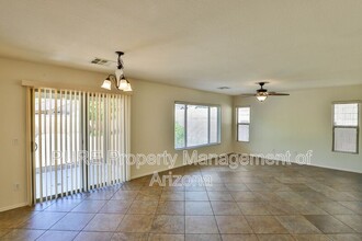 2344 W Barwick Dr in Phoenix, AZ - Building Photo - Building Photo