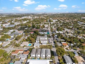 1607 Hayes St in Hollywood, FL - Building Photo - Building Photo