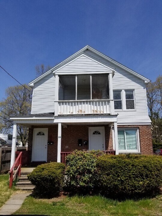25 Prentice St in Springfield, MA - Building Photo