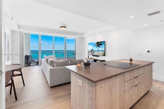 6899 Collins Ave, Unit 2601 in Miami Beach, FL - Building Photo - Building Photo