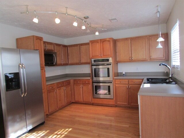 2651 Sutherland Dr in Spring Hill, TN - Building Photo - Building Photo