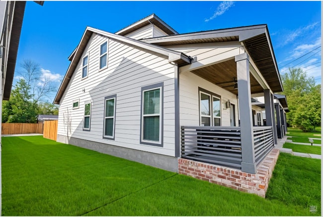 1013 N K St in Pensacola, FL - Building Photo - Building Photo