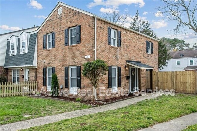 property at 623 Red Horse Ln