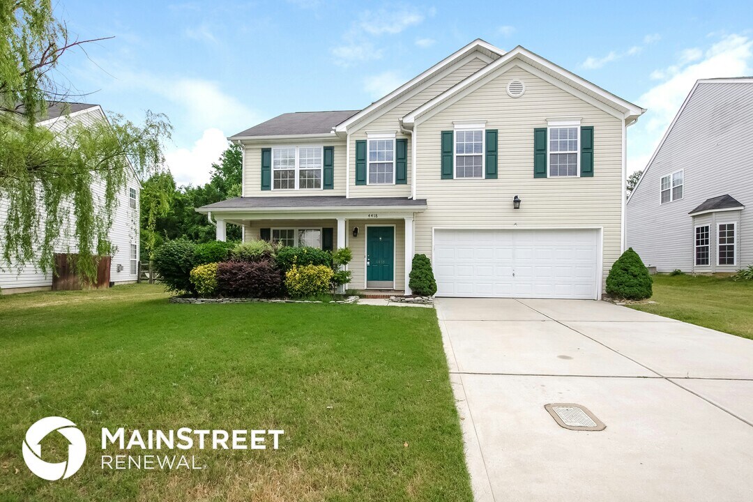 4418 Golden View Dr in Charlotte, NC - Building Photo