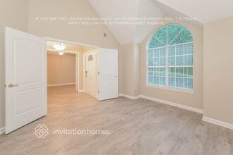 4220 E Meadow Dr in Duluth, GA - Building Photo - Building Photo