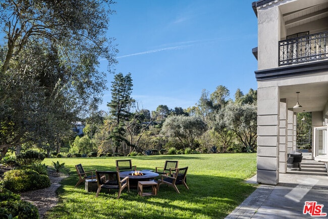 28600 Pacific Coast Hwy in Malibu, CA - Building Photo - Building Photo