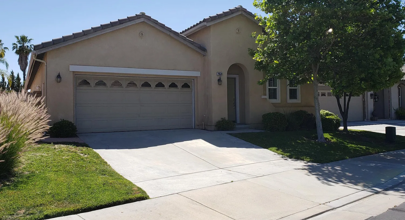 29534 Cedar Glen Ln in Menifee, CA - Building Photo