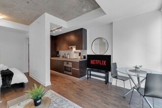 38 Stewart St, Unit SI ID1403758P in Toronto, ON - Building Photo - Building Photo