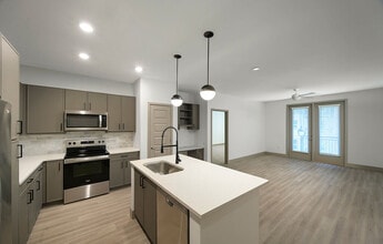 Wayfern Apartments in Sandy Springs, GA - Foto de edificio - Building Photo