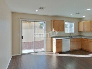 969 Medina de Leon Ave in Henderson, NV - Building Photo - Building Photo