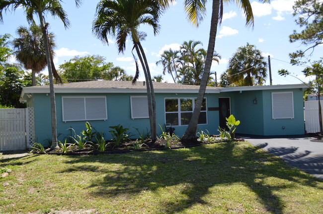 property at 370 SW 14th St