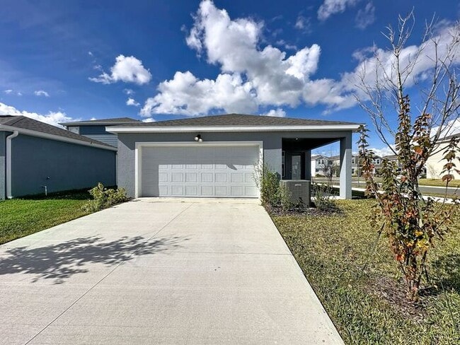 1997 Tohoqua Blvd in Kissimmee, FL - Building Photo - Building Photo