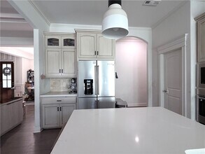 609 SE Hendrix St in Bentonville, AR - Building Photo - Building Photo