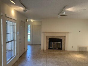 331 Fantail Loop in Austin, TX - Building Photo - Building Photo