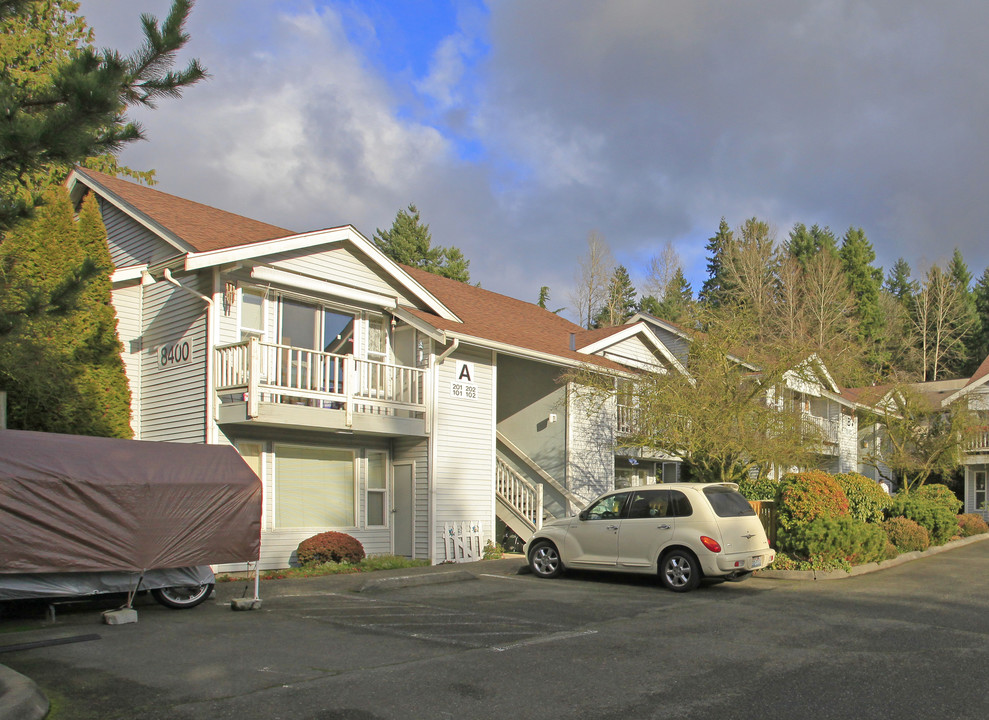 8400 166th Ave NE in Redmond, WA - Foto de edificio