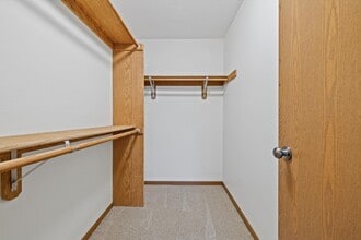 West Ridge Luxury Apartments in Burlington, WI - Foto de edificio - Building Photo