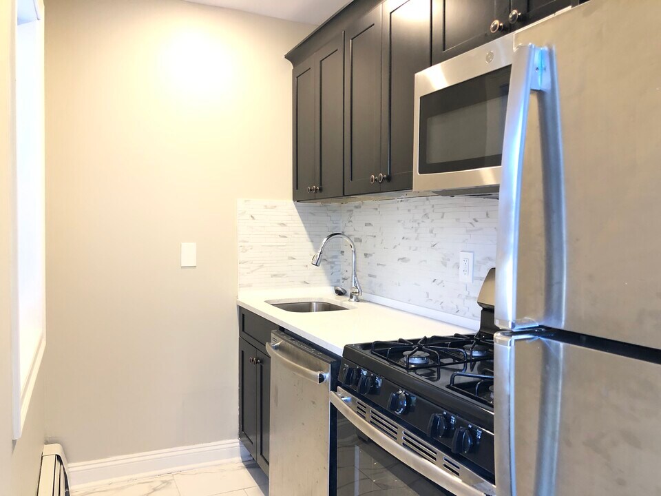 2520 John F Kennedy Blvd in Jersey City, NJ - Foto de edificio