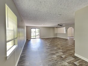 951 Turtle Creek Dr S in Jacksonville, FL - Building Photo - Building Photo