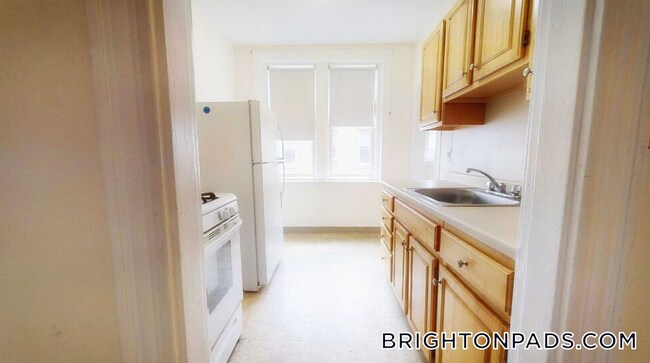 135 Washington St, Unit 27 in Boston, MA - Building Photo - Building Photo