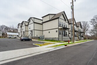 405 Marshall St in Nashville, TN - Building Photo - Building Photo