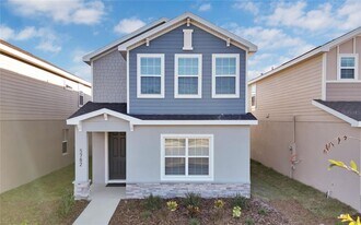 5782 Waterman Path in St. Cloud, FL - Building Photo