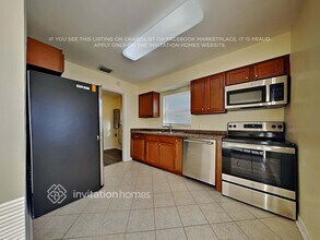 8404 58th Way in Pinellas Park, FL - Foto de edificio - Building Photo