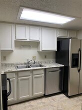 3766 Tanglewilde St in Houston, TX - Building Photo - Building Photo