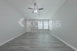 2720 Edgemere Dr in Norman, OK - Building Photo - Building Photo