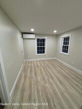 13 Saugerties Manor Rd in Saugerties, NY - Building Photo - Building Photo