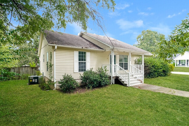 1308 Friarsgate Blvd in Irmo, SC - Building Photo - Building Photo