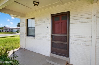 11 Oriole Cir in Ormond Beach, FL - Building Photo - Building Photo