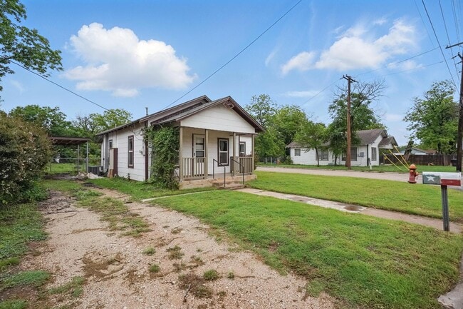 property at 1102 S 15th St