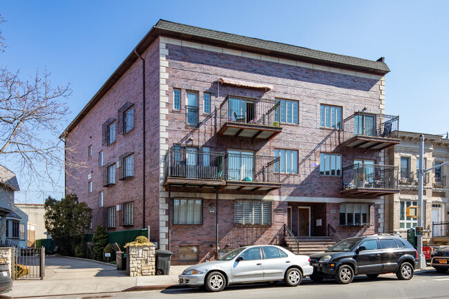 535 Dahill Rd in Brooklyn, NY - Foto de edificio - Primary Photo